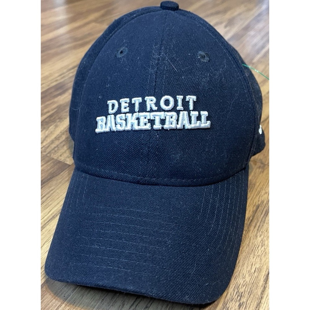Detroit Pistons Hat Cap Strap Back Mens One Size NBA Basketball 9FORTY New Era